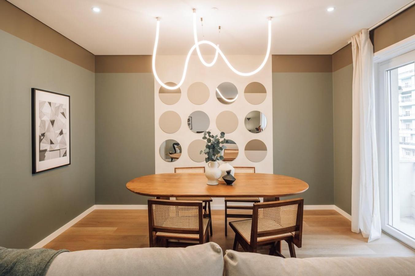 Apartamento Harlem - 2 Bedrooms & Office In Alvalade *